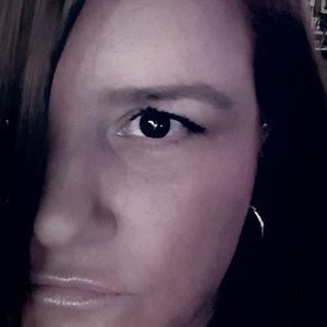 Meet your Posher, Renea